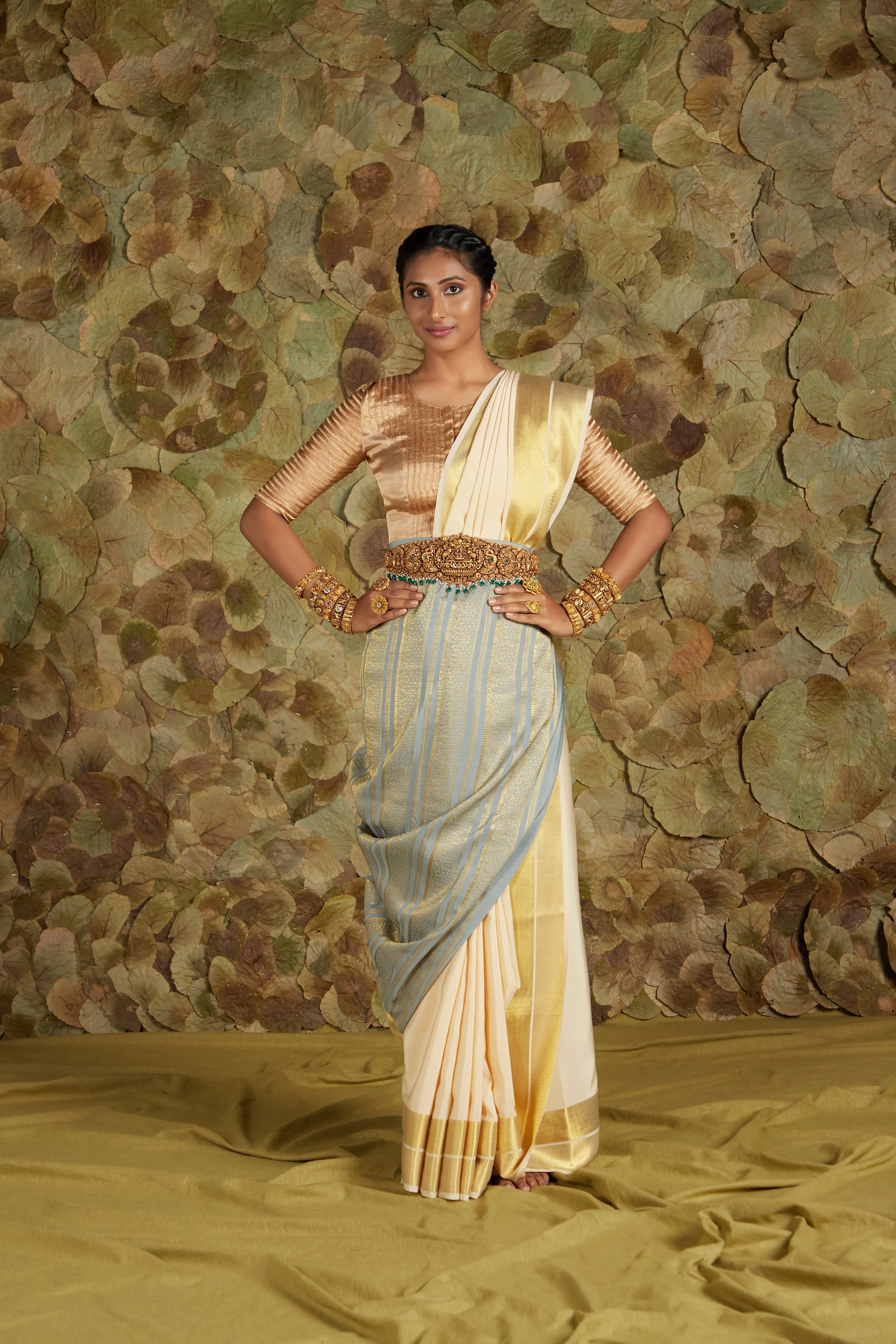 Aarthi in Pearl River x Shell /ಬೂದಿ x ಶಂಕು Aarthi Saree