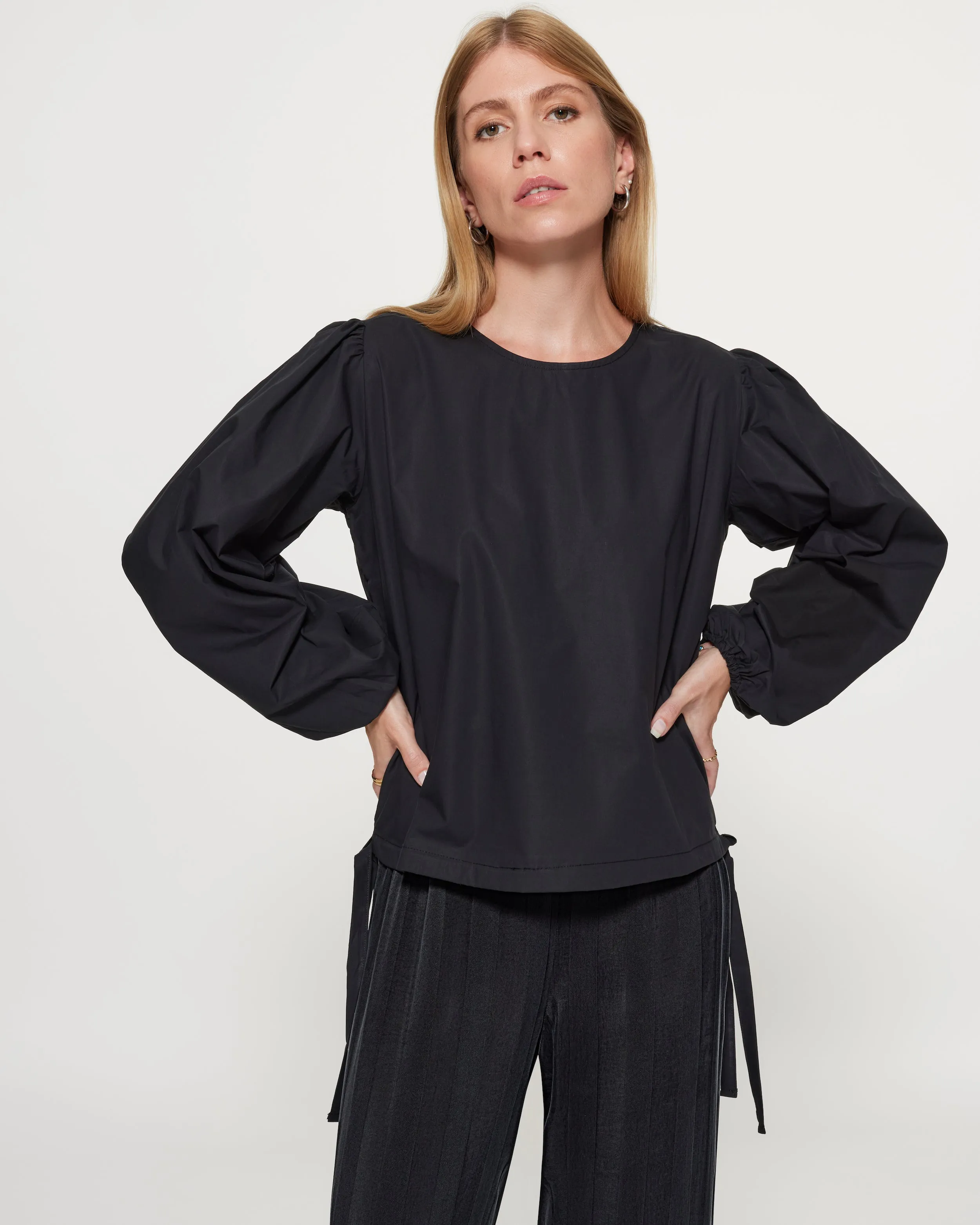Anna Puffed Longsleeve Top Black