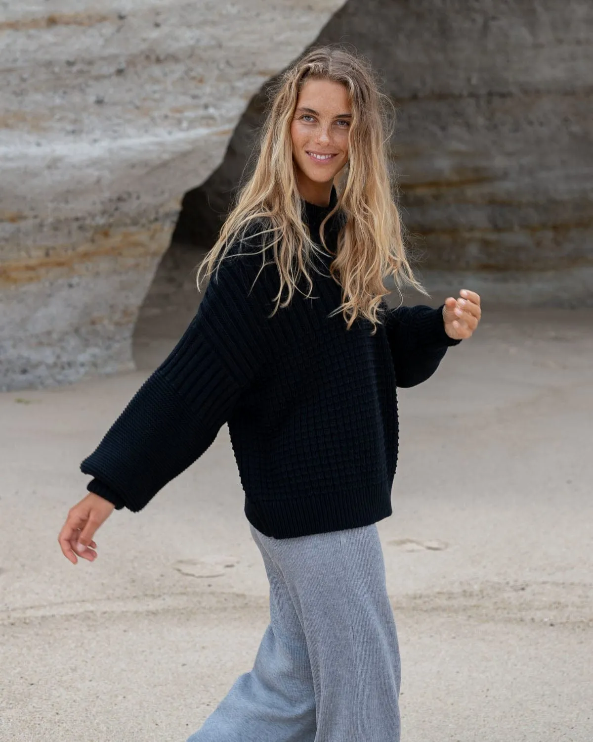 Delčia: Black Cotton Sweater