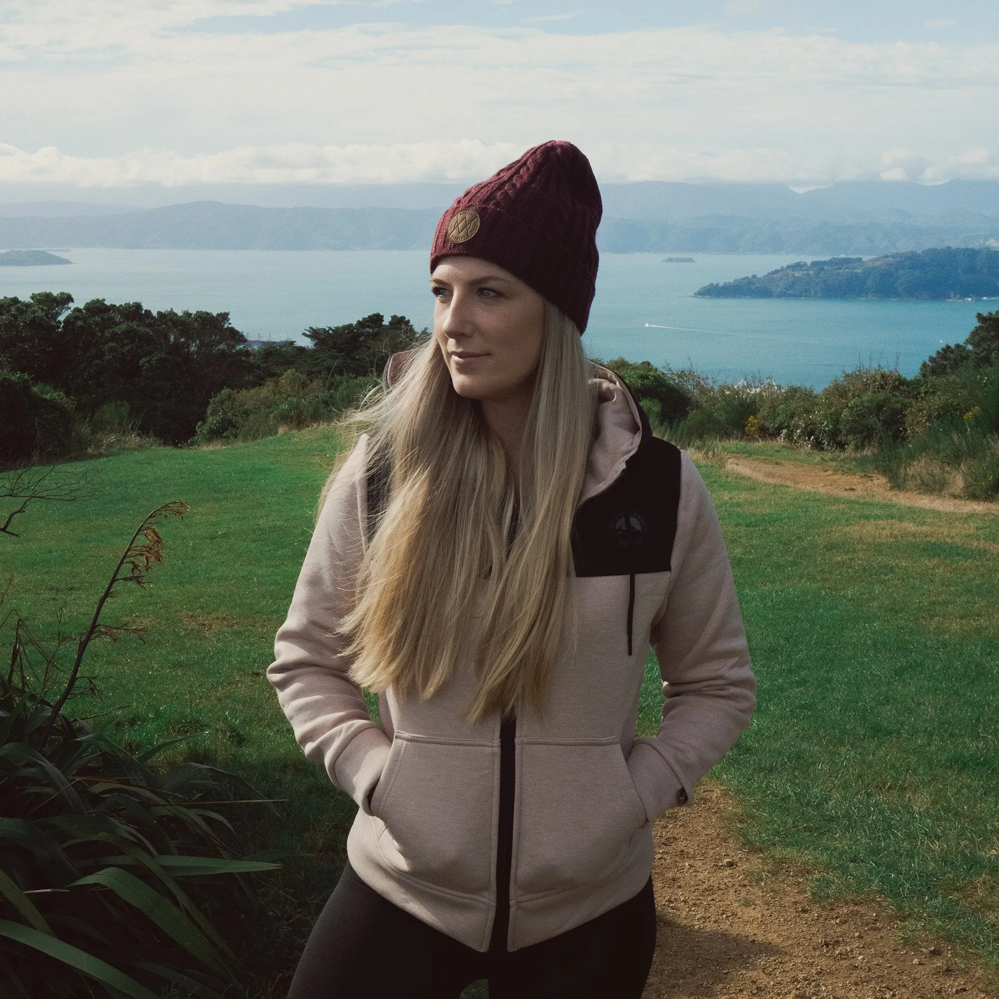 Divide Hoodie Womens