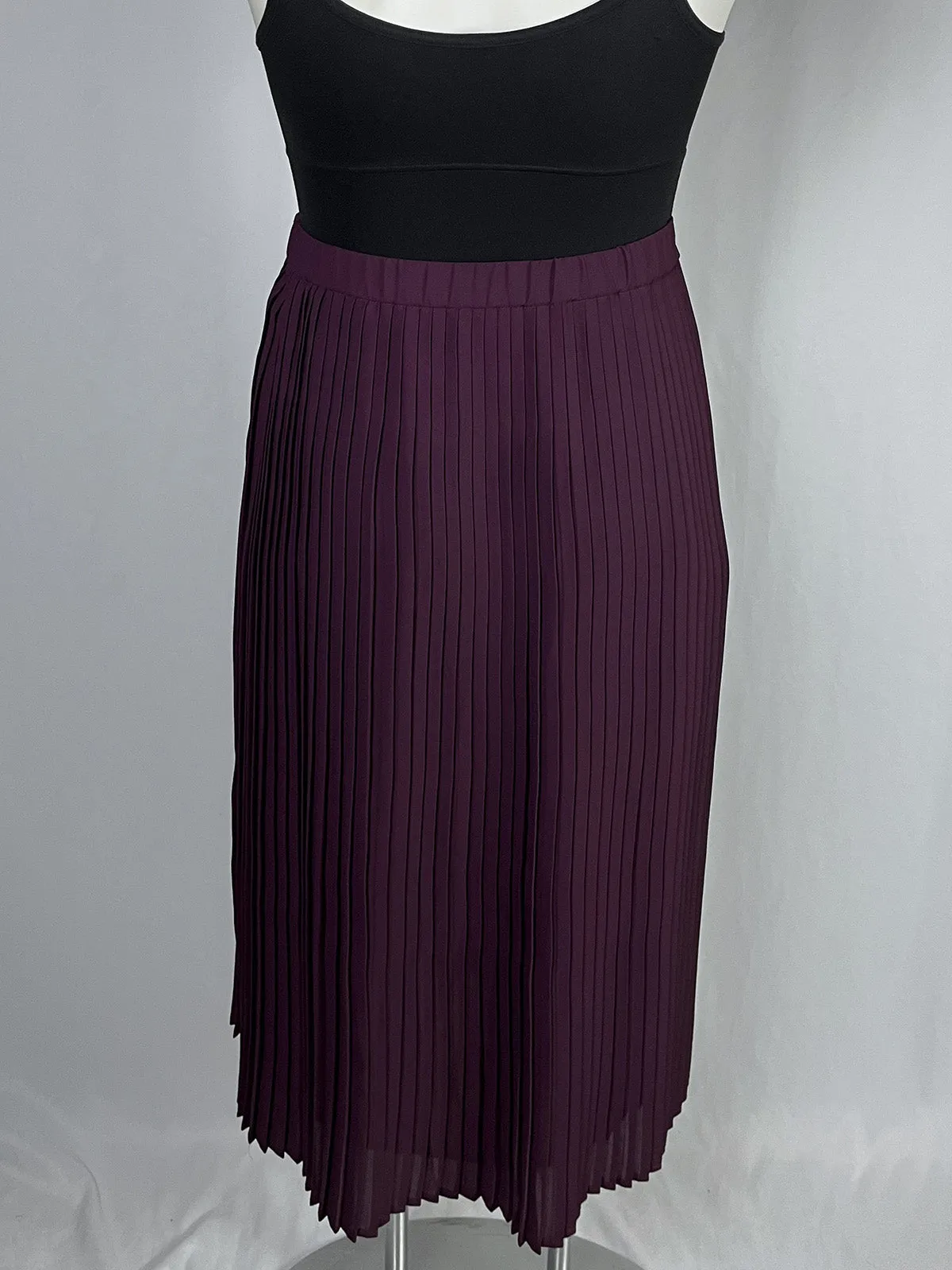 Eileen Fisher Size 14 Plum Pleated Skirt