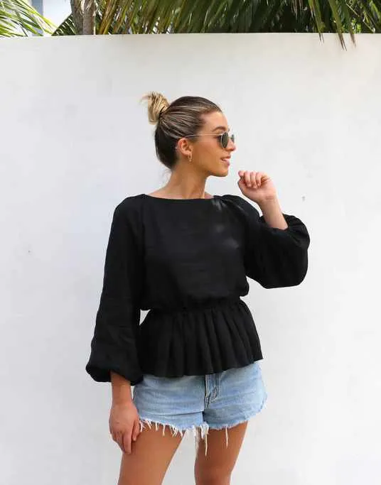 Hilary Top Sewing Pattern, Tessuti